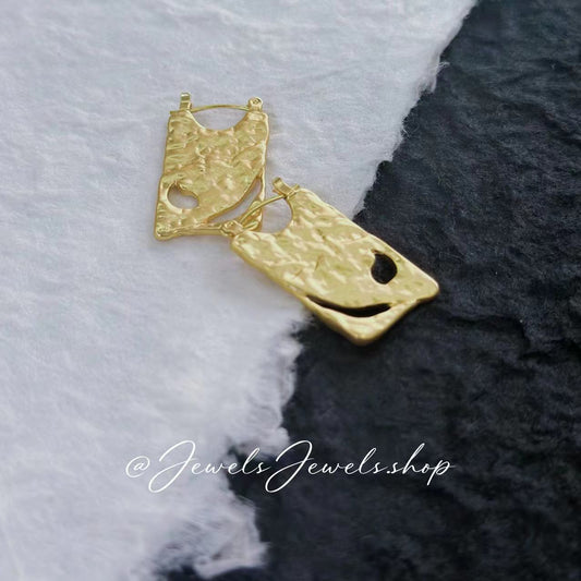 Rock Texture Square cut-out Earring(Gold)